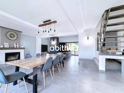 Maison - 135 m² - 7 pièces