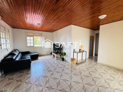 Maison - 209 m² - 8 pièces