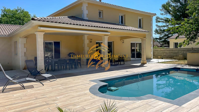 Maison - 193 m² - 5 pièces