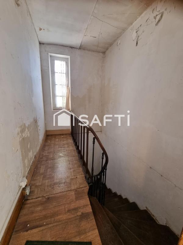 Maison de ville - 255 m² - 14 pièces