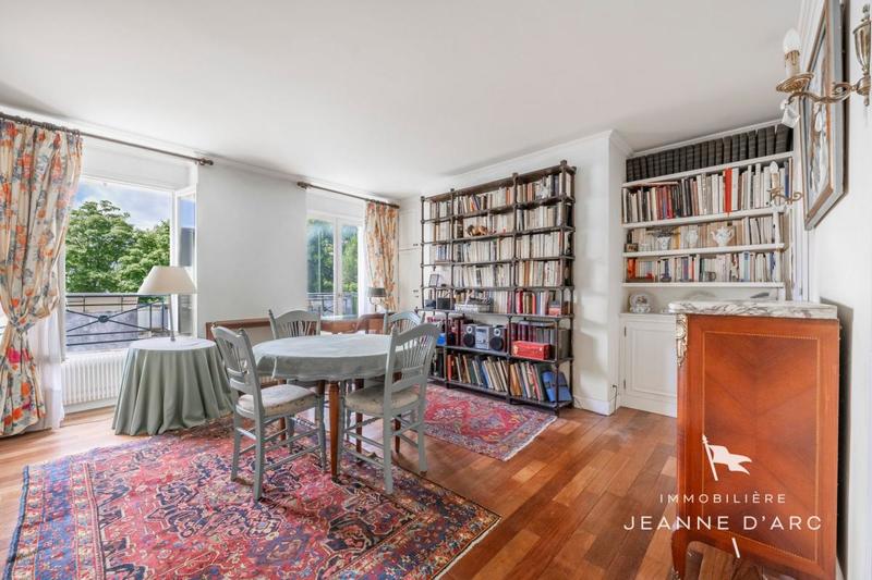 Appartement - 99 m² - 4 pièces