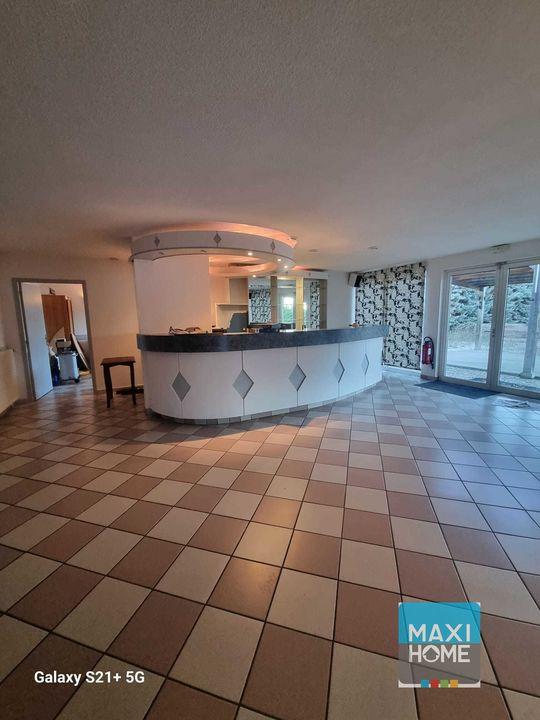 Maison ancienne - 350 m² - 16 pièces