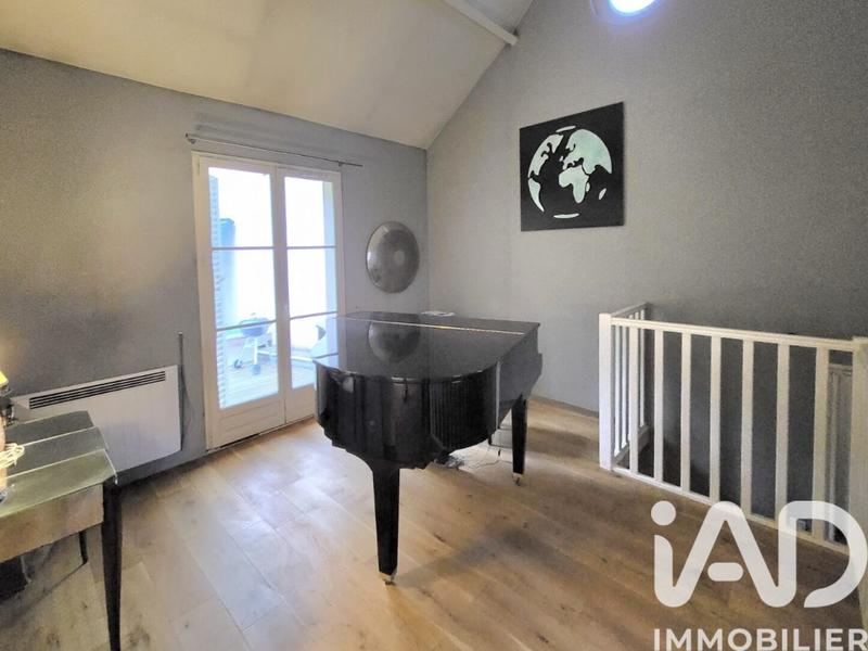 Maison - 179 m² - 8 pièces