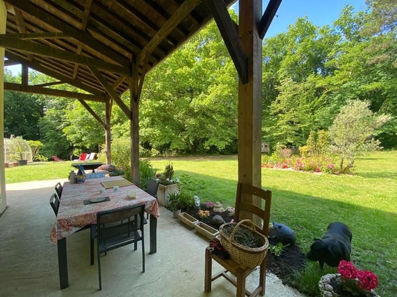 Maison - 330 m² - 9 pièces