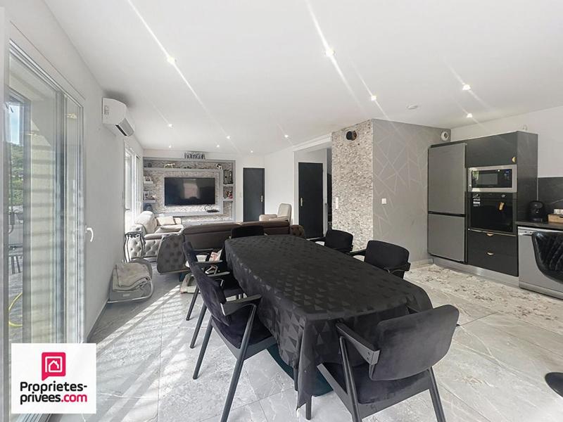 Villa - 100 m² - 4 pièces