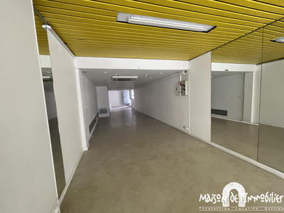 Local commercial - 57 m² - 1 pièce