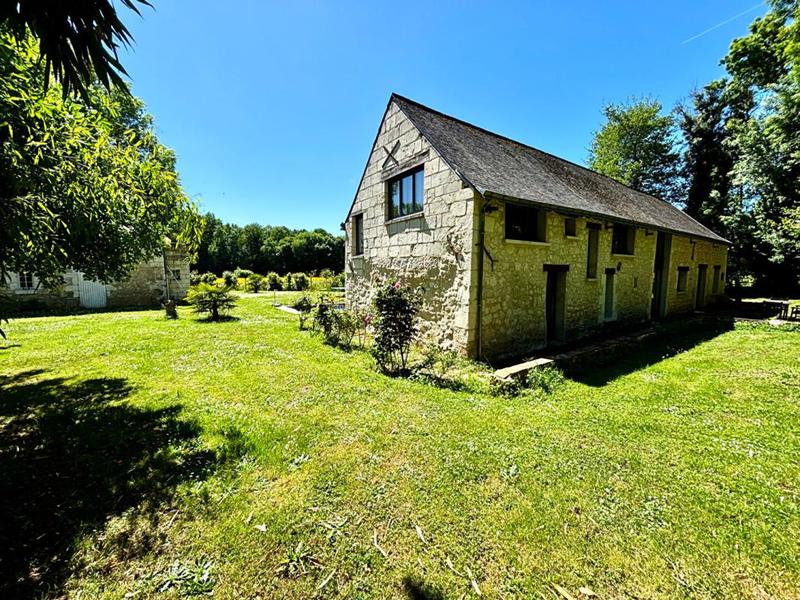 Moulin - 401 m² - 12 pièces