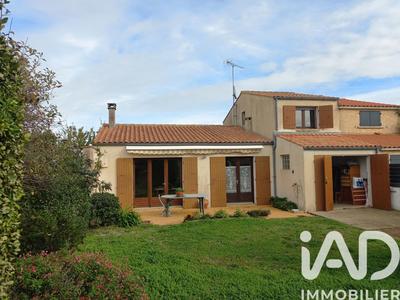 Maison - 92 m² - 5 pièces