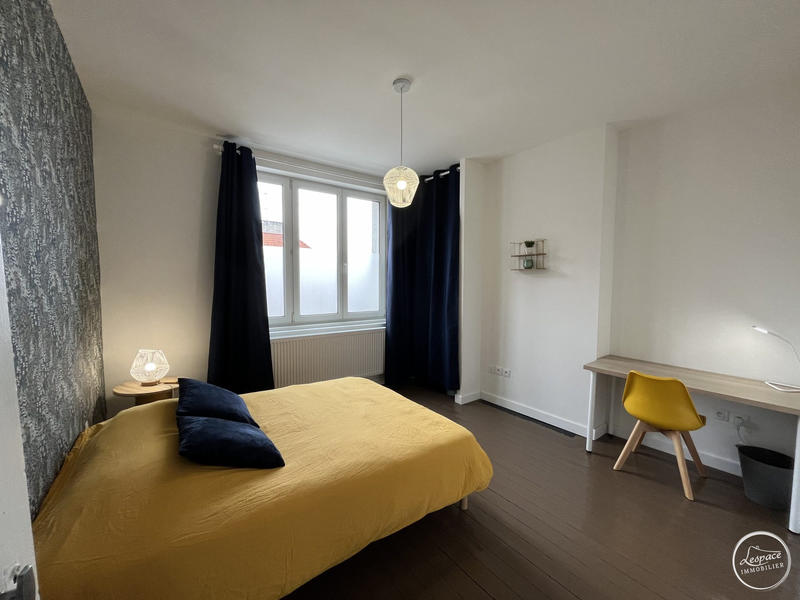 Maison - 200 m² - 8 pièces