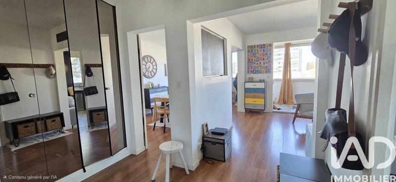 Appartement - 93 m² - 4 pièces