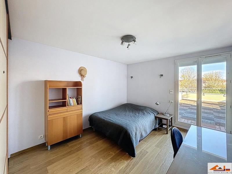 Maison - 180 m² - 7 pièces