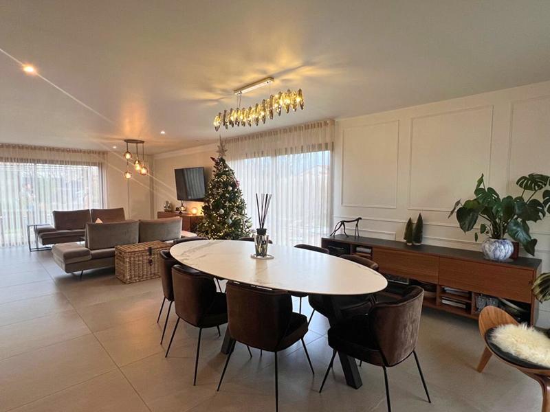 Maison - 147 m² - 5 pièces