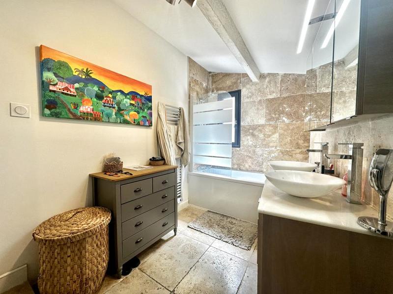 Appartement - 104 m² - 4 pièces