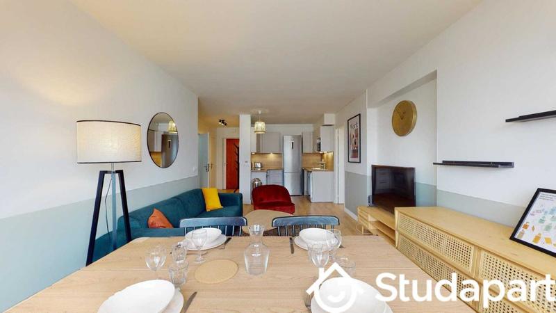 Chambre - 10 m² - 1 pièce