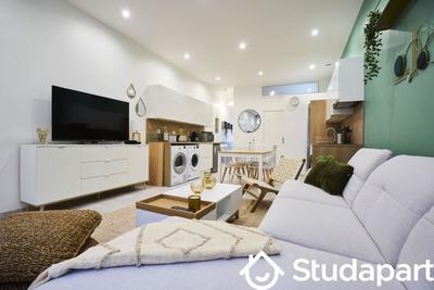 Chambre - 11 m² - 1 pièce