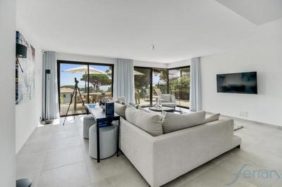 Appartement - 136 m² - 5 pièces