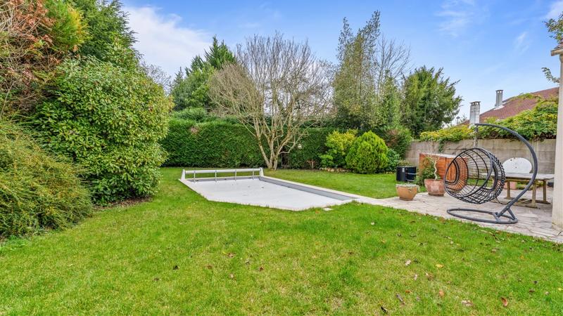 Maison - 181 m² - 7 pièces