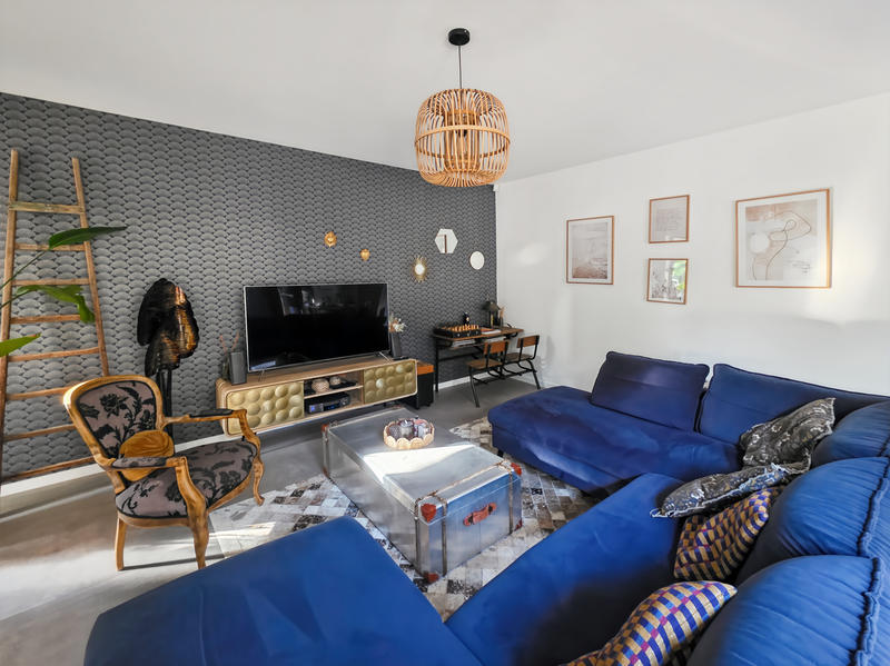 Maison - 204 m² - 7 pièces