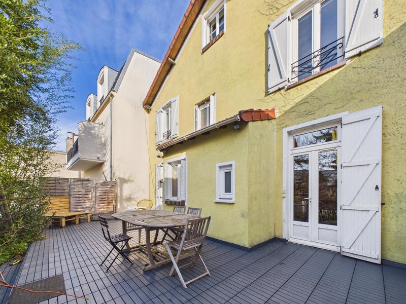 Maison - 148 m² - 7 pièces