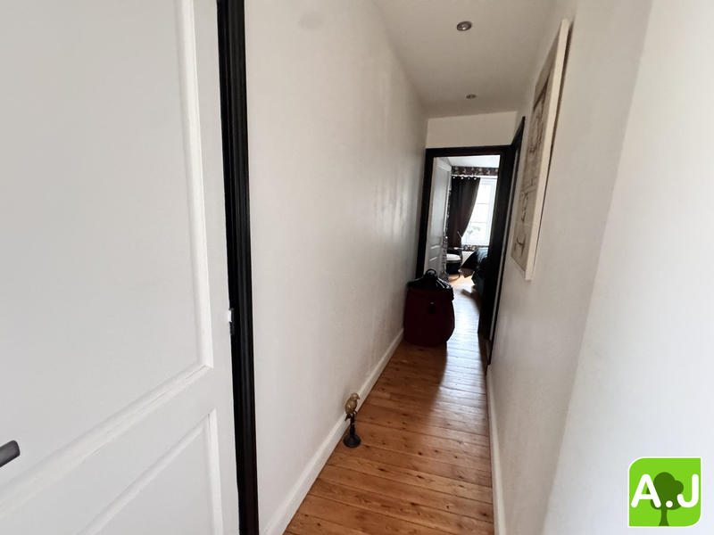 Appartement - 93 m² - 3 pièces