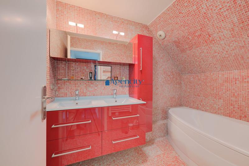 Duplex - 98 m² - 4 pièces