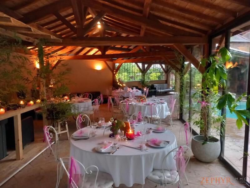 Maison - 663 m² - 17 pièces