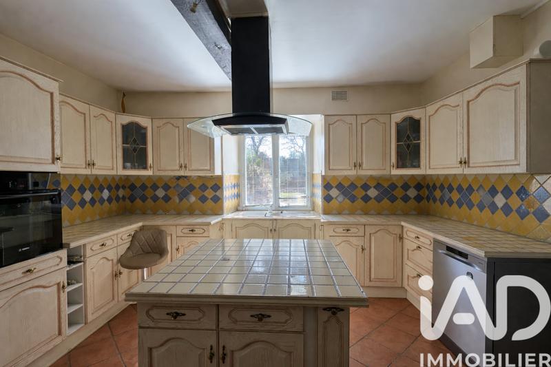 Maison - 263 m² - 4 pièces