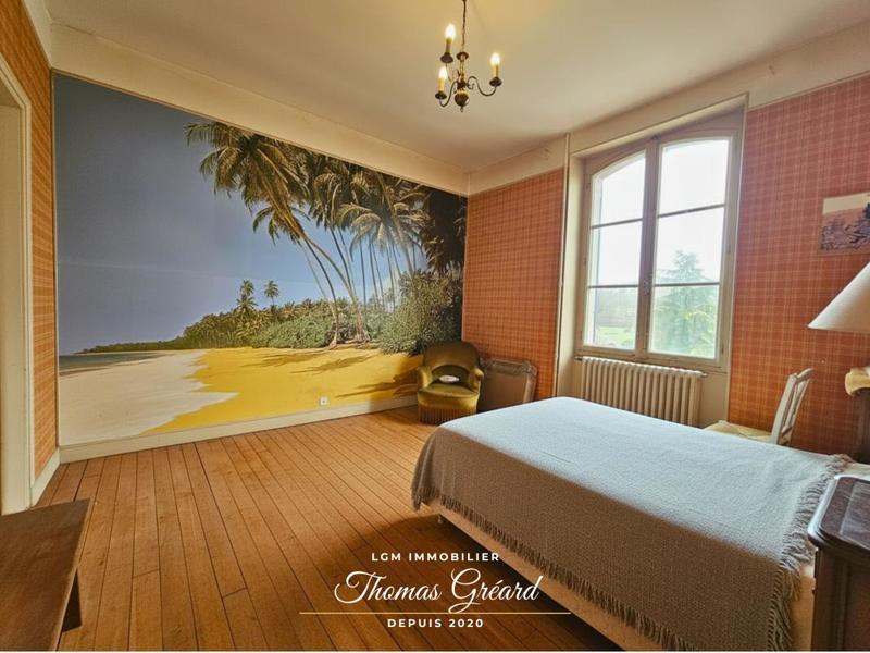 Propriété - 282 m² - 9 pièces