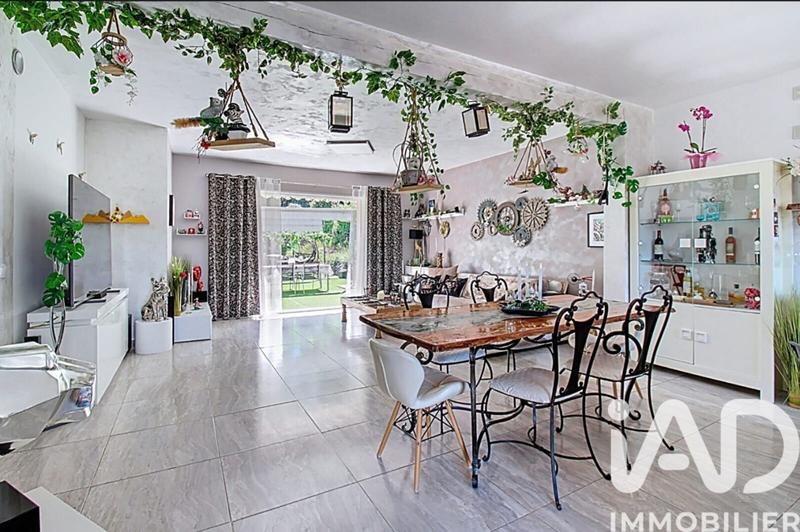 Maison - 143 m² - 5 pièces