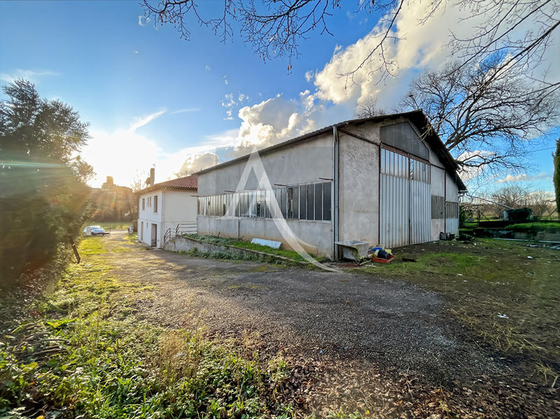 Maison - 153 m² - 9 pièces