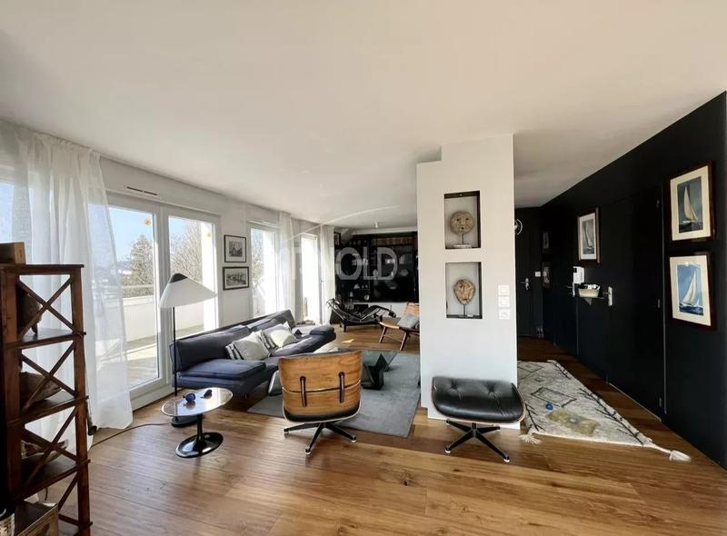 Appartement - 128 m² - 3 pièces