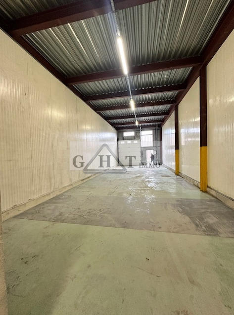 Entrepôt - 120 m²