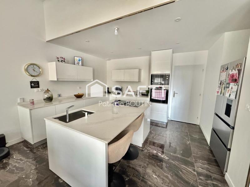 Maison - 139 m² - 6 pièces