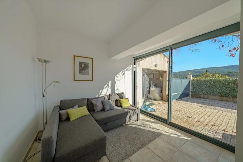 Propriété - 152 m² - 5 pièces