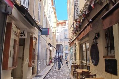 Maison - 207 m² - 8 pièces