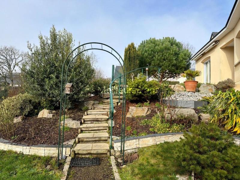 Pavillon - 105 m² - 5 pièces