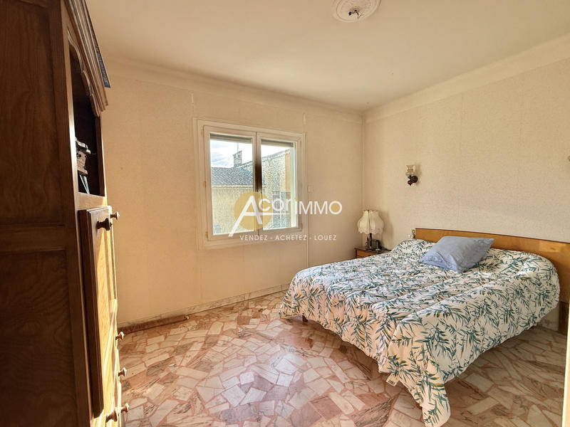 Maison - 210 m² - 9 pièces