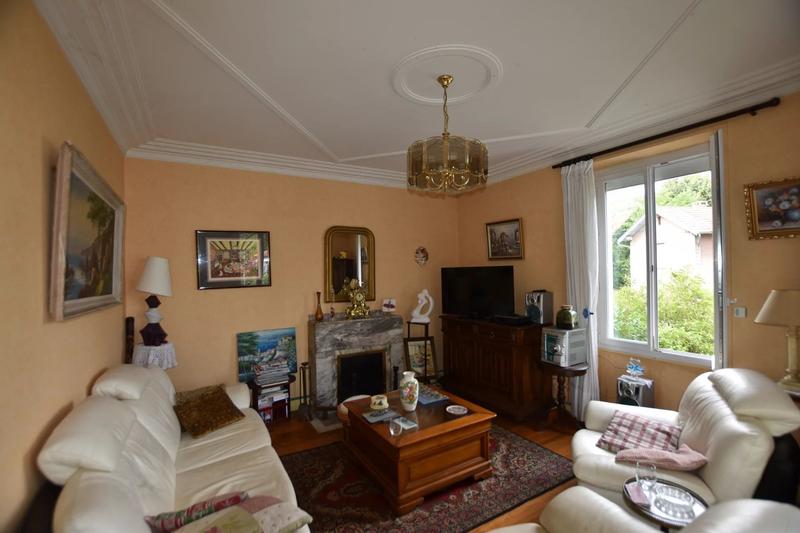 Maison - 200 m² - 7 pièces