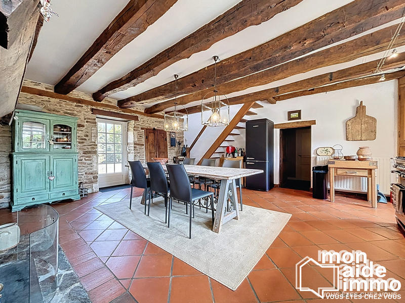 Maison ancienne - 230 m² - 7 pièces