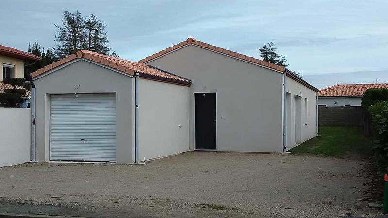 Villa - 90 m² - 4 pièces