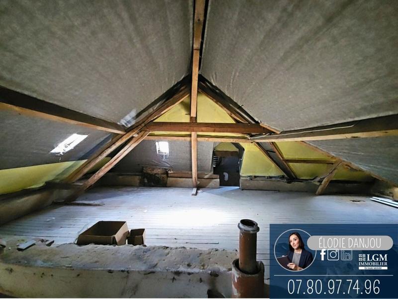 Maison - 210 m² - 10 pièces