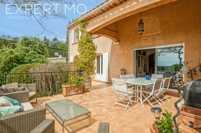 Villa - 167 m² - 6 pièces