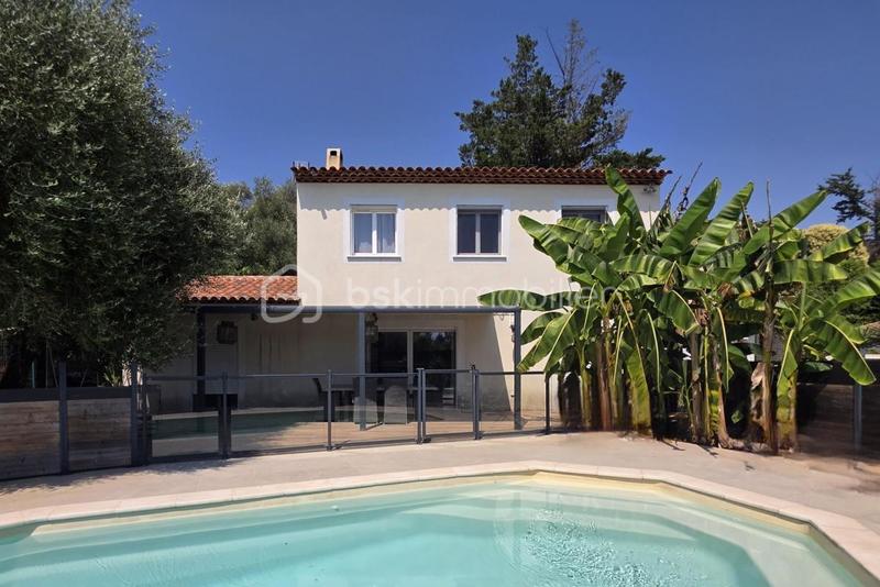 Maison - 155 m² - 6 pièces