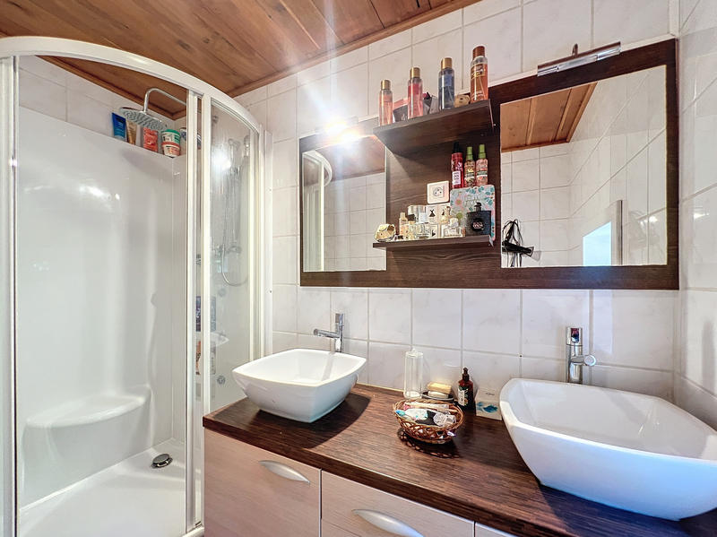 Maison - 253 m² - 6 pièces