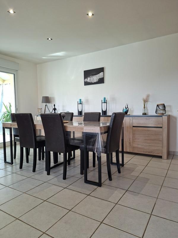 Maison - 111 m² - 7 pièces