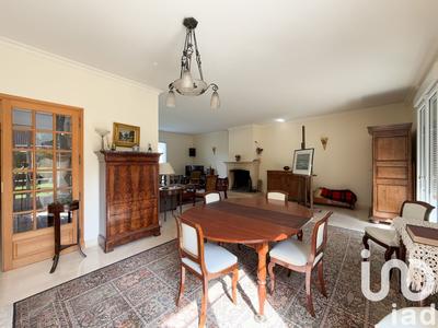 Maison - 186 m² - 7 pièces