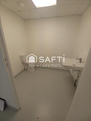 Local commercial - 334 m² - 10 pièces