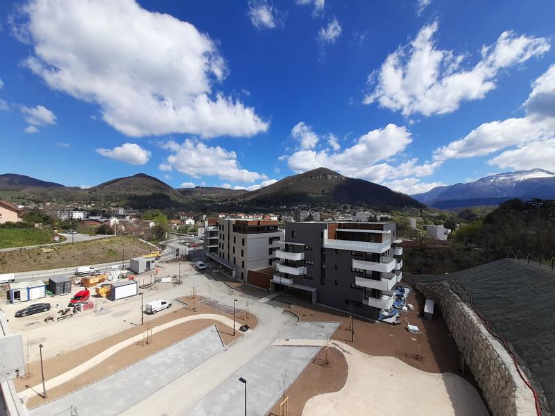 Appartement - 80 m² - 4 pièces