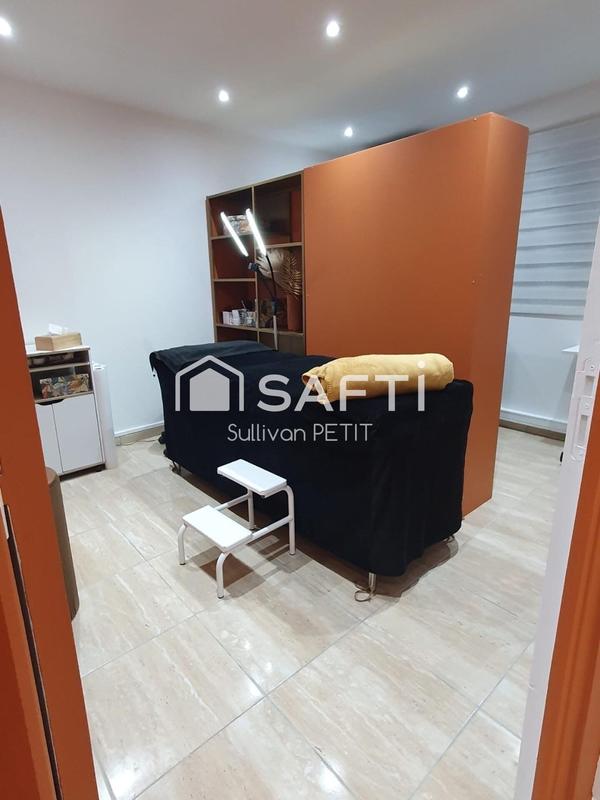 Local commercial - 64 m² - 6 pièces