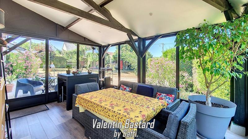 Maison - 213 m² - 8 pièces